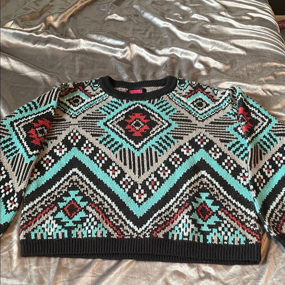 Geometric Patterned Sweater - Black, Red, Green